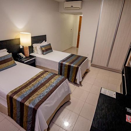 Like Ue Hotel Гояния Екстериор снимка