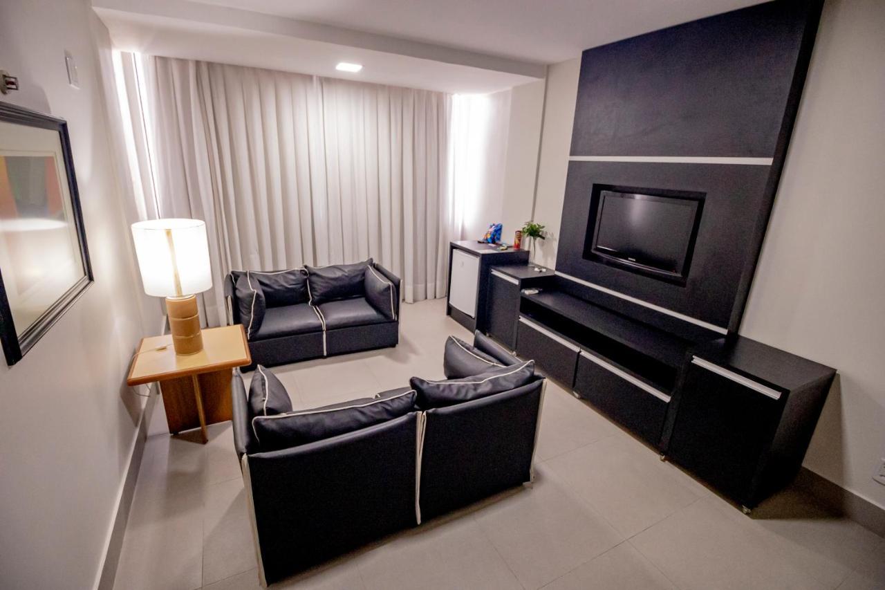 Like Ue Hotel Гояния Екстериор снимка