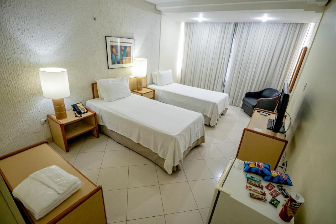 Like Ue Hotel Гояния Екстериор снимка