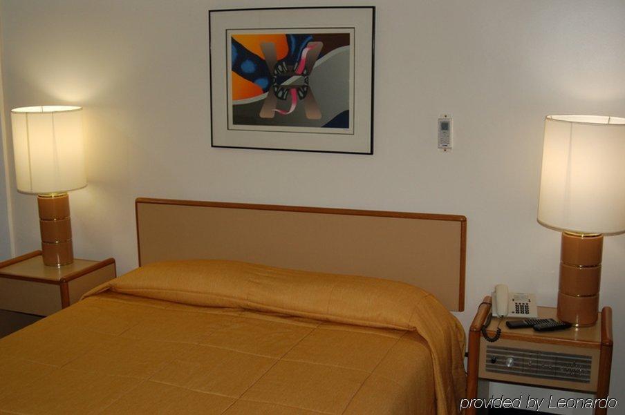 Like Ue Hotel Гояния Стая снимка