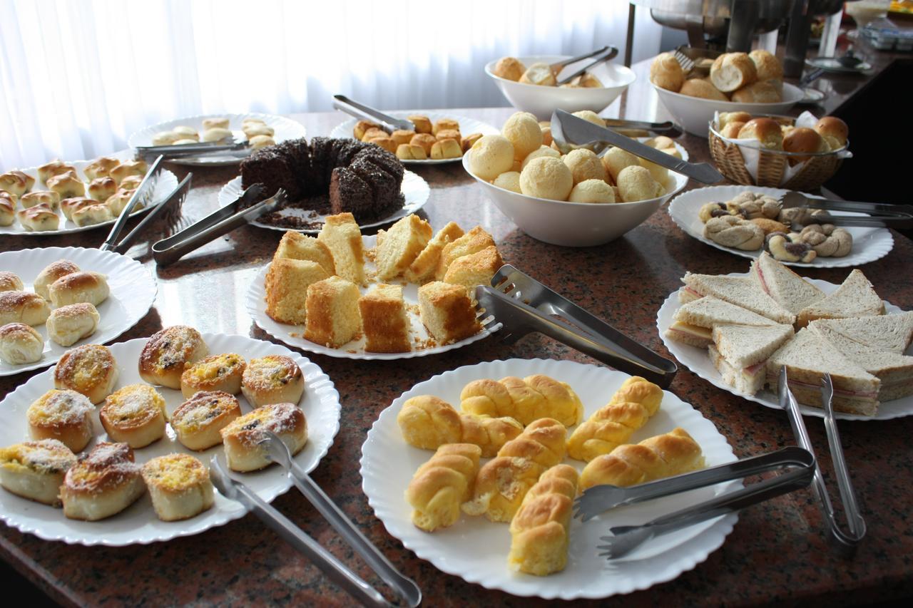 Like Ue Hotel Гояния Екстериор снимка